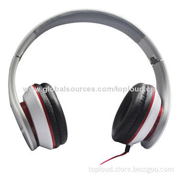 Fashionable Wired Folding Headphone with 1,000mW Maximum Power Handling